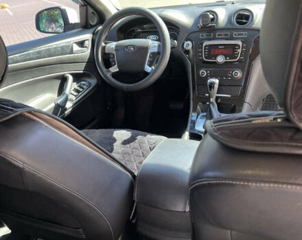 Белый Форд Мондео, объемом двигателя 2 л и пробегом 183 тыс. км за 8500 $, фото 25 на Automoto.ua