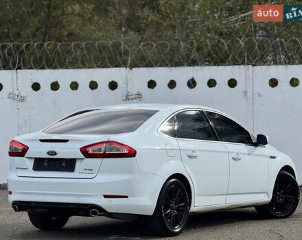 Білий Форд Мондео, об'ємом двигуна 2 л та пробігом 152 тис. км за 7850 $, фото 4 на Automoto.ua
