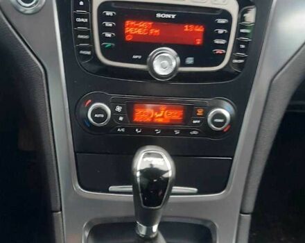 Белый Форд Мондео, объемом двигателя 2 л и пробегом 160 тыс. км за 6400 $, фото 5 на Automoto.ua