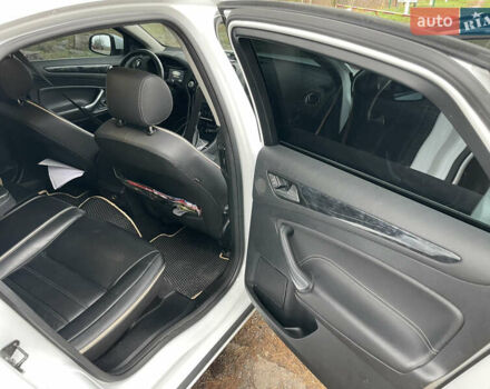 Білий Форд Мондео, об'ємом двигуна 2 л та пробігом 179 тис. км за 8600 $, фото 5 на Automoto.ua