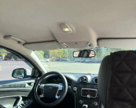 Белый Форд Мондео, объемом двигателя 2 л и пробегом 183 тыс. км за 8500 $, фото 27 на Automoto.ua