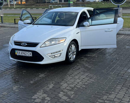 Белый Форд Мондео, объемом двигателя 1.6 л и пробегом 180 тыс. км за 8900 $, фото 4 на Automoto.ua