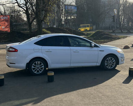 Белый Форд Мондео, объемом двигателя 1.6 л и пробегом 180 тыс. км за 8900 $, фото 12 на Automoto.ua