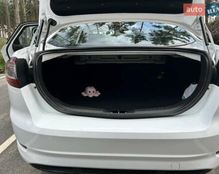 Білий Форд Мондео, об'ємом двигуна 1.6 л та пробігом 79 тис. км за 11000 $, фото 20 на Automoto.ua