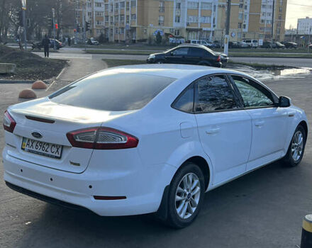 Белый Форд Мондео, объемом двигателя 1.6 л и пробегом 180 тыс. км за 8900 $, фото 15 на Automoto.ua
