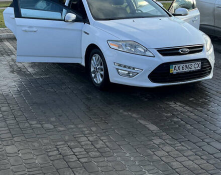 Белый Форд Мондео, объемом двигателя 1.6 л и пробегом 180 тыс. км за 8900 $, фото 3 на Automoto.ua