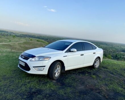 Белый Форд Мондео, объемом двигателя 1.6 л и пробегом 214 тыс. км за 6100 $, фото 1 на Automoto.ua