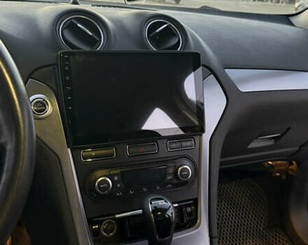 Білий Форд Мондео, об'ємом двигуна 2 л та пробігом 189 тис. км за 8500 $, фото 6 на Automoto.ua