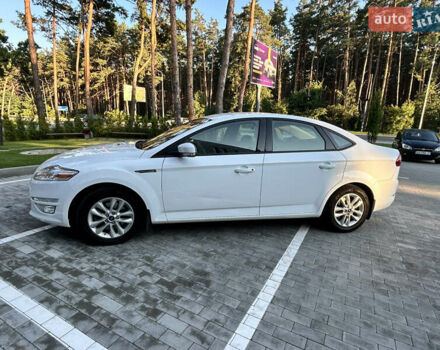 Білий Форд Мондео, об'ємом двигуна 1.6 л та пробігом 79 тис. км за 11000 $, фото 3 на Automoto.ua