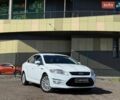 Белый Форд Мондео, объемом двигателя 2 л и пробегом 160 тыс. км за 9890 $, фото 1 на Automoto.ua