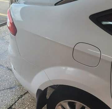 Белый Форд Мондео, объемом двигателя 1.6 л и пробегом 200 тыс. км за 6800 $, фото 5 на Automoto.ua