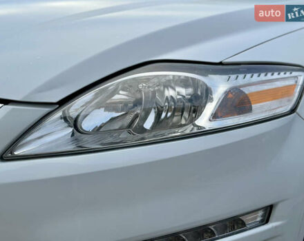 Белый Форд Мондео, объемом двигателя 1.6 л и пробегом 75 тыс. км за 8490 $, фото 14 на Automoto.ua