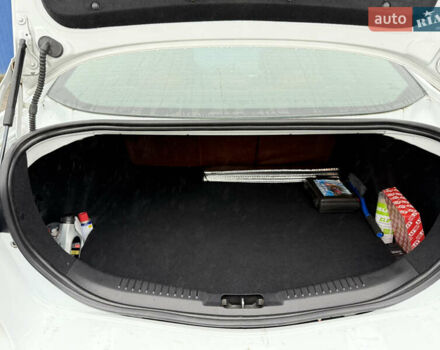 Белый Форд Мондео, объемом двигателя 1.6 л и пробегом 171 тыс. км за 8500 $, фото 21 на Automoto.ua