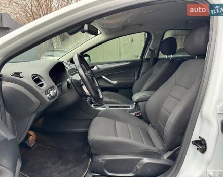 Белый Форд Мондео, объемом двигателя 2 л и пробегом 78 тыс. км за 11800 $, фото 11 на Automoto.ua