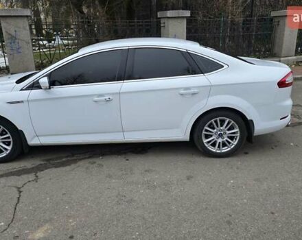 Белый Форд Мондео, объемом двигателя 2 л и пробегом 240 тыс. км за 8000 $, фото 7 на Automoto.ua