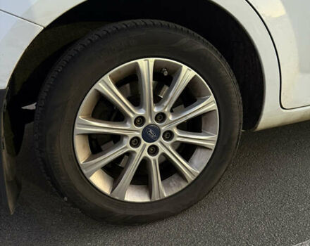 Білий Форд Мондео, об'ємом двигуна 2 л та пробігом 189 тис. км за 8500 $, фото 13 на Automoto.ua