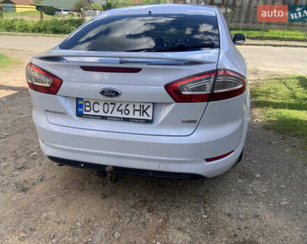 Білий Форд Мондео, об'ємом двигуна 1.56 л та пробігом 239 тис. км за 8400 $, фото 1 на Automoto.ua