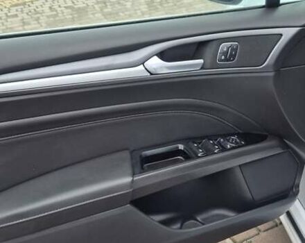 Белый Форд Мондео, объемом двигателя 2 л и пробегом 297 тыс. км за 9750 $, фото 60 на Automoto.ua