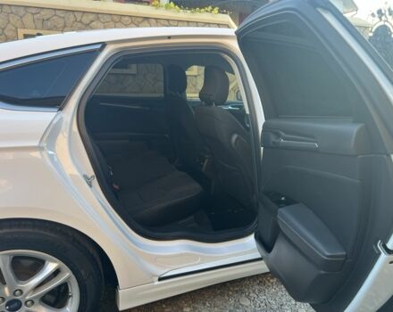 Білий Форд Мондео, об'ємом двигуна 2 л та пробігом 180 тис. км за 11600 $, фото 7 на Automoto.ua