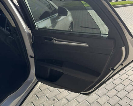 Белый Форд Мондео, объемом двигателя 2 л и пробегом 164 тыс. км за 14900 $, фото 33 на Automoto.ua