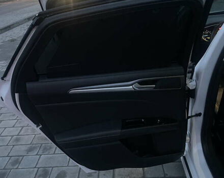 Білий Форд Мондео, об'ємом двигуна 2 л та пробігом 134 тис. км за 10200 $, фото 13 на Automoto.ua