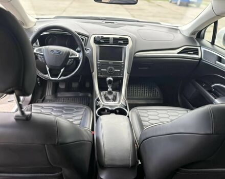 Белый Форд Мондео, объемом двигателя 2 л и пробегом 77 тыс. км за 6700 $, фото 7 на Automoto.ua