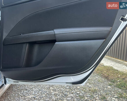 Белый Форд Мондео, объемом двигателя 2 л и пробегом 180 тыс. км за 12300 $, фото 22 на Automoto.ua