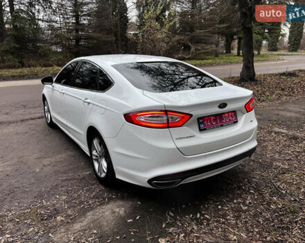 Белый Форд Мондео, объемом двигателя 2 л и пробегом 132 тыс. км за 10900 $, фото 7 на Automoto.ua