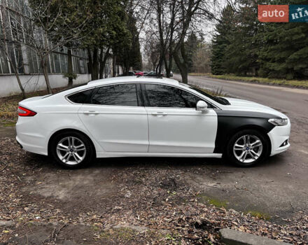 Белый Форд Мондео, объемом двигателя 2 л и пробегом 132 тыс. км за 10900 $, фото 3 на Automoto.ua