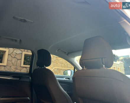 Белый Форд Мондео, объемом двигателя 2 л и пробегом 180 тыс. км за 12300 $, фото 23 на Automoto.ua