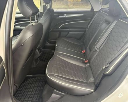 Белый Форд Мондео, объемом двигателя 2 л и пробегом 77 тыс. км за 6700 $, фото 9 на Automoto.ua