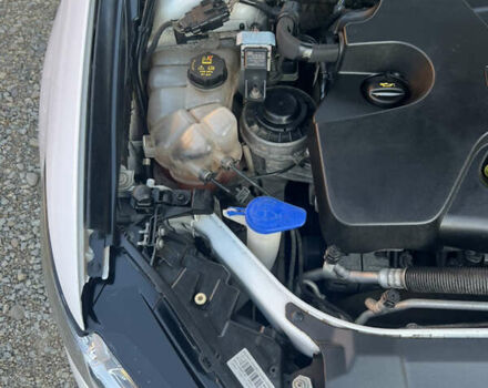 Белый Форд Мондео, объемом двигателя 2 л и пробегом 180 тыс. км за 12300 $, фото 42 на Automoto.ua