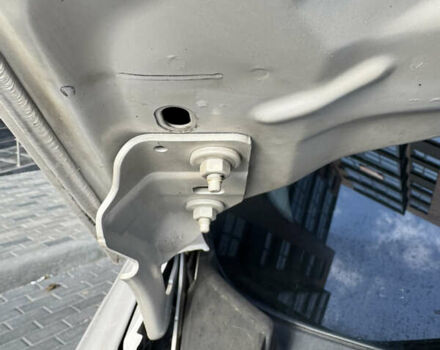 Белый Форд Мондео, объемом двигателя 2 л и пробегом 164 тыс. км за 14900 $, фото 46 на Automoto.ua