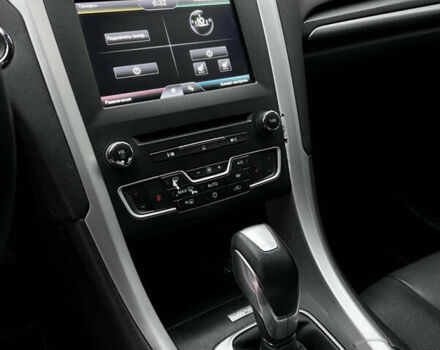 Белый Форд Мондео, объемом двигателя 2 л и пробегом 132 тыс. км за 10900 $, фото 10 на Automoto.ua