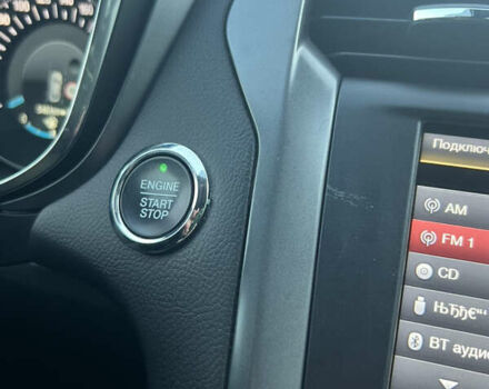 Белый Форд Мондео, объемом двигателя 2 л и пробегом 180 тыс. км за 12300 $, фото 55 на Automoto.ua