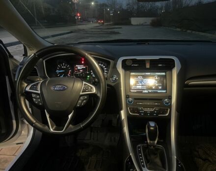 Білий Форд Мондео, об'ємом двигуна 2 л та пробігом 134 тис. км за 10200 $, фото 6 на Automoto.ua