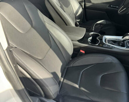 Белый Форд Мондео, объемом двигателя 2 л и пробегом 164 тыс. км за 14900 $, фото 37 на Automoto.ua