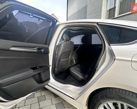 Белый Форд Мондео, объемом двигателя 2 л и пробегом 112 тыс. км за 13500 $, фото 21 на Automoto.ua