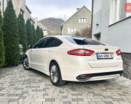 Белый Форд Мондео, объемом двигателя 2 л и пробегом 112 тыс. км за 13500 $, фото 4 на Automoto.ua