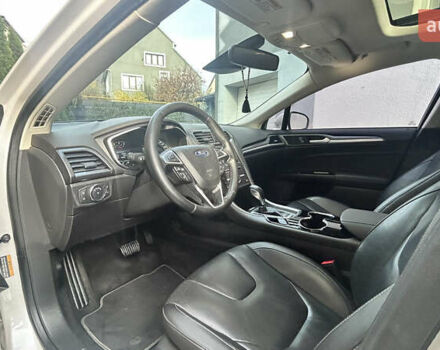 Белый Форд Мондео, объемом двигателя 2 л и пробегом 112 тыс. км за 13500 $, фото 7 на Automoto.ua