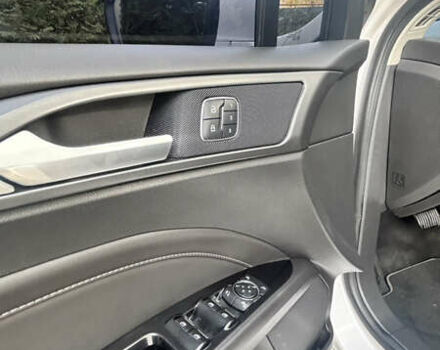 Белый Форд Мондео, объемом двигателя 2 л и пробегом 112 тыс. км за 13500 $, фото 18 на Automoto.ua