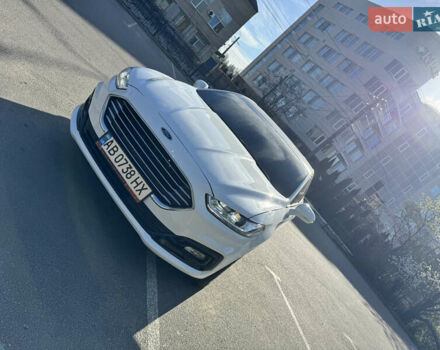 Білий Форд Мондео, об'ємом двигуна 2 л та пробігом 77 тис. км за 17999 $, фото 1 на Automoto.ua