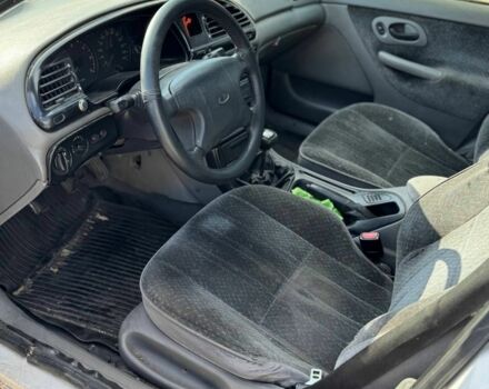 Белый Форд Мондео, объемом двигателя 1.8 л и пробегом 66 тыс. км за 355 $, фото 3 на Automoto.ua