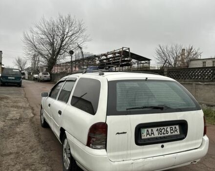 Белый Форд Мондео, объемом двигателя 1.6 л и пробегом 410 тыс. км за 1200 $, фото 7 на Automoto.ua