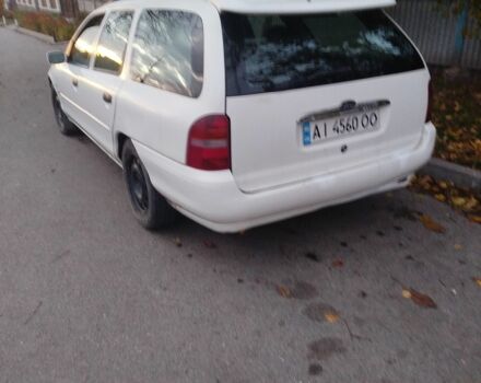 Форд Мондео 1997 в Гайсине на Automoto.ua Белый Форд Мондео, объемом двигателя 2.5 л и пробегом 200 тыс. км за 2100 $, фото 4 на Automoto.ua