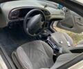 Белый Форд Мондео, объемом двигателя 2 л и пробегом 400 тыс. км за 2100 $, фото 6 на Automoto.ua