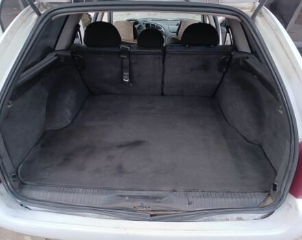 Белый Форд Мондео, объемом двигателя 1.8 л и пробегом 400 тыс. км за 500 $, фото 5 на Automoto.ua