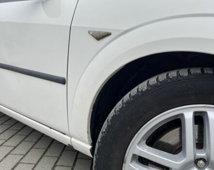 Білий Форд Мондео, об'ємом двигуна 2 л та пробігом 309 тис. км за 3850 $, фото 9 на Automoto.ua