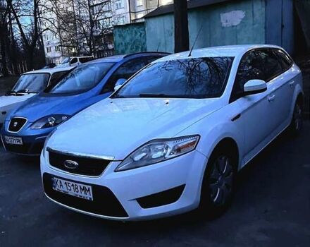 Белый Форд Мондео, объемом двигателя 2 л и пробегом 307 тыс. км за 7100 $, фото 6 на Automoto.ua