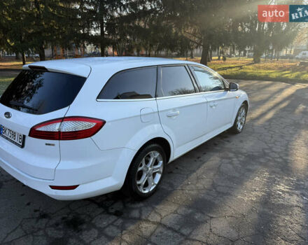 Белый Форд Мондео, объемом двигателя 2 л и пробегом 249 тыс. км за 6600 $, фото 37 на Automoto.ua
